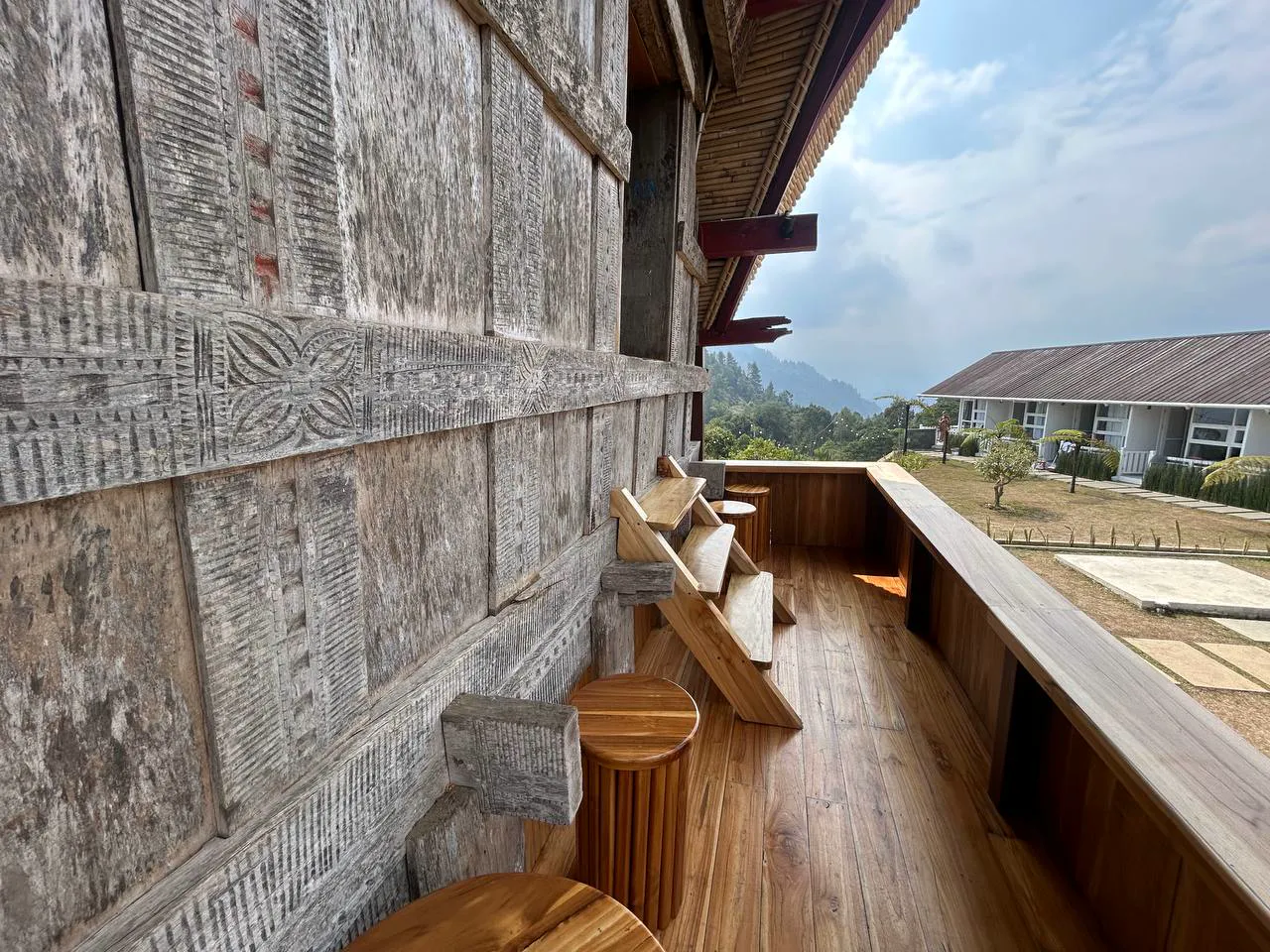 Rumah Toraja (Tongkonan) — Foto 3/4